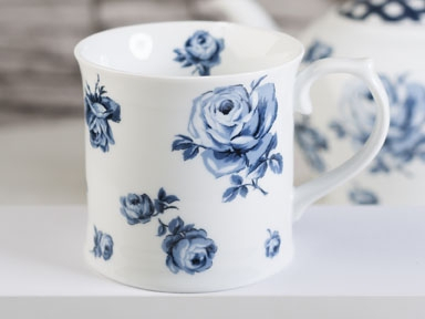 Tasse weiß blau