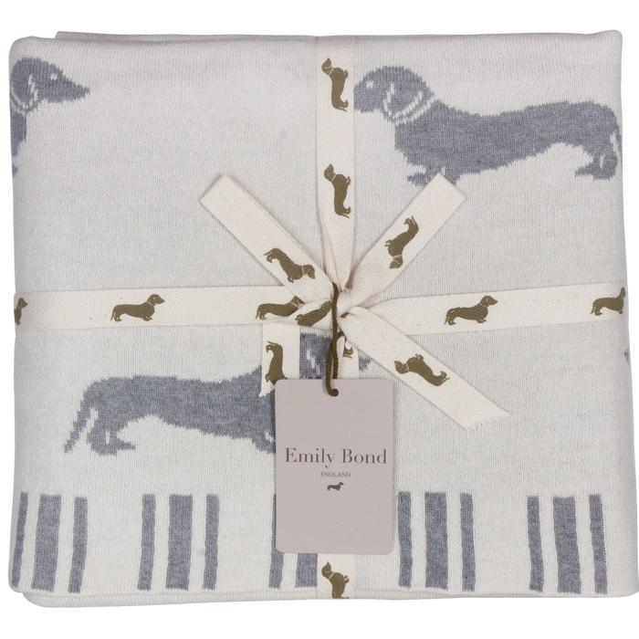 graue Decke mit Dackel