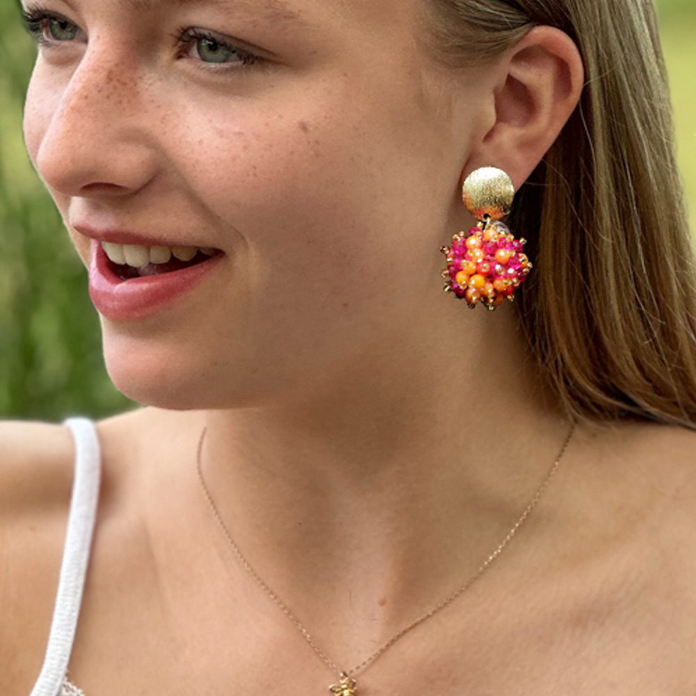 Lebendige Kugel-Ohrringe mit Glitzerperlen