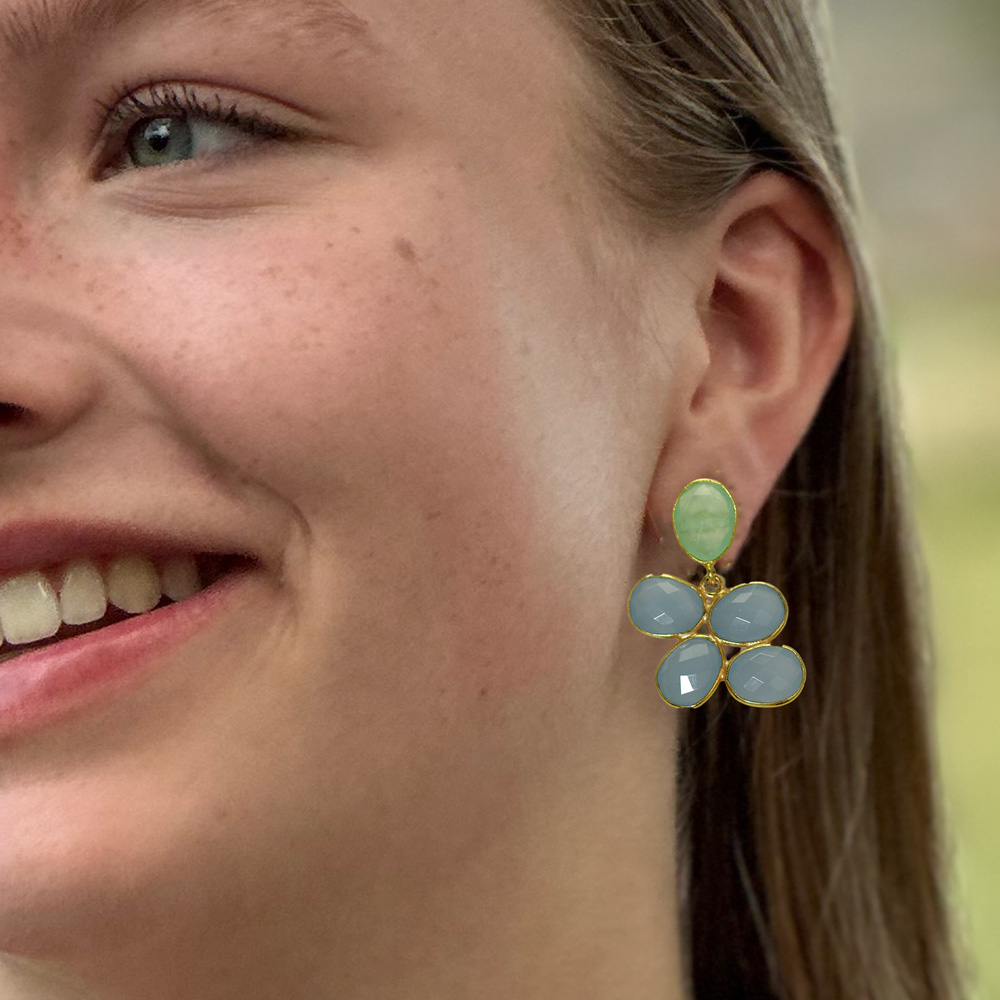 Elegante Ohrringe mit Aqua Chalcedon und hellgrünem Quarz – Ein Hauch von Raffinesse