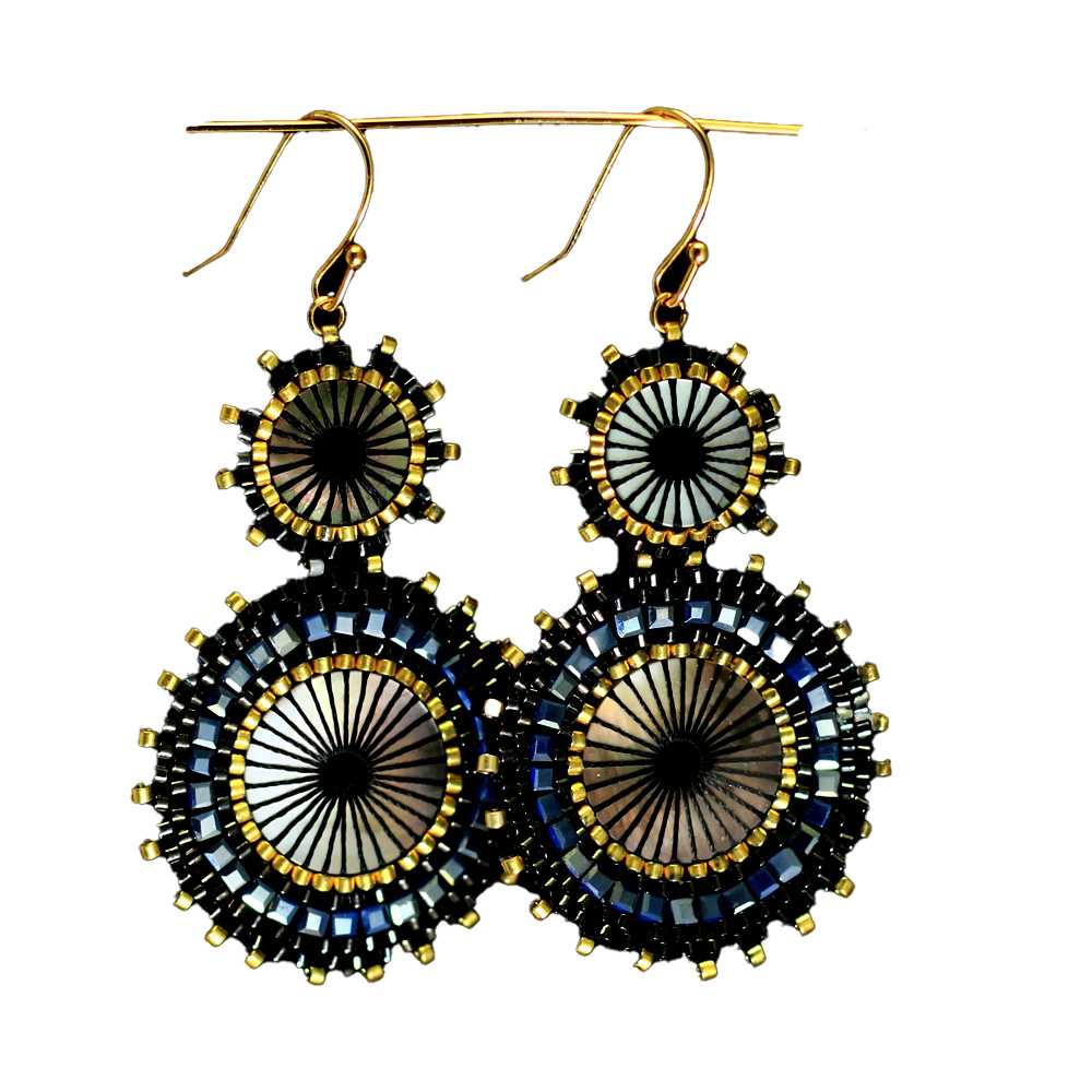 Mystischer Sonnenglanz – Ohrringe mit filigraner Struktur