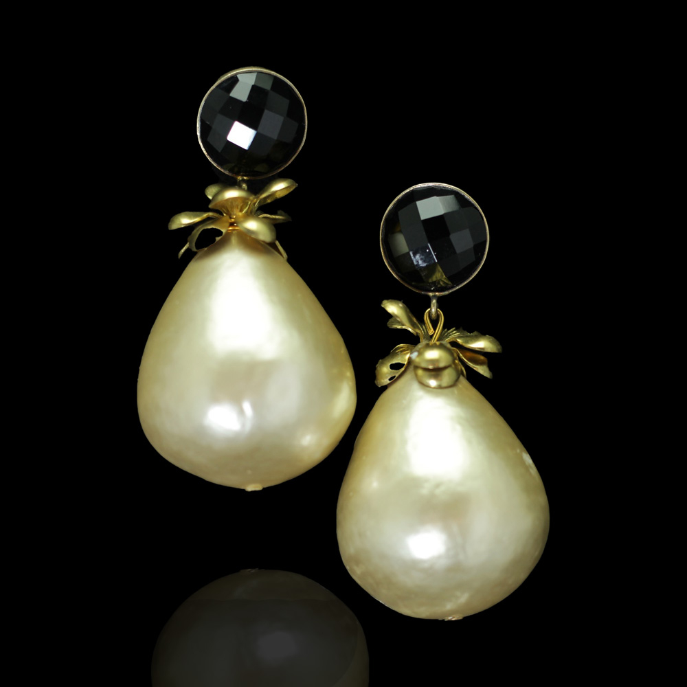 Onyx und Papermaché - Eine sanfte Symbiose von Eleganz und Leichtigkeit