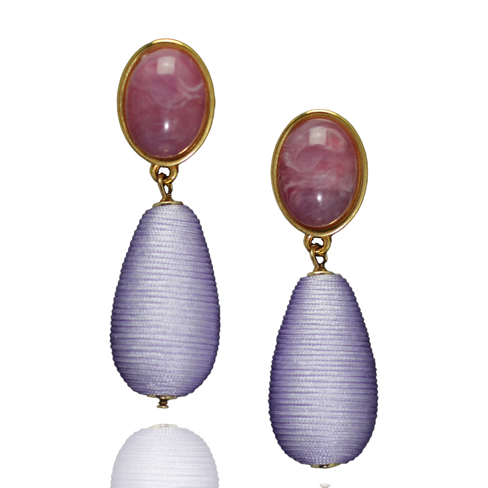 Zeitlose Eleganz mit einem Hauch von Farbe