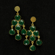 Vergoldete Ohrringe mit Grünen Edelsteinen im Blütendesign