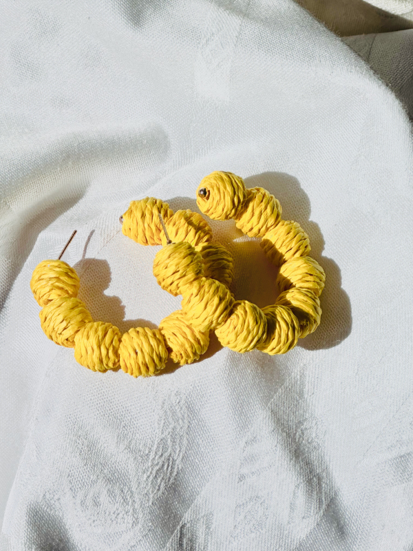 Handgefertigte Gelbe Ohrringe aus Papierperlen