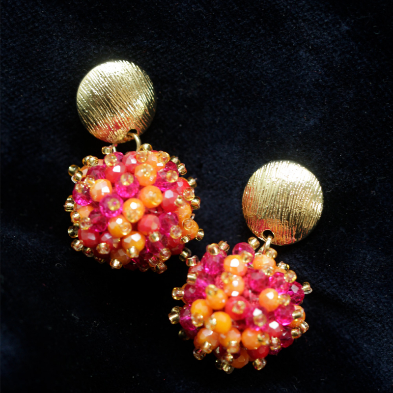 Lebendige Kugel-Ohrringe mit Glitzerperlen