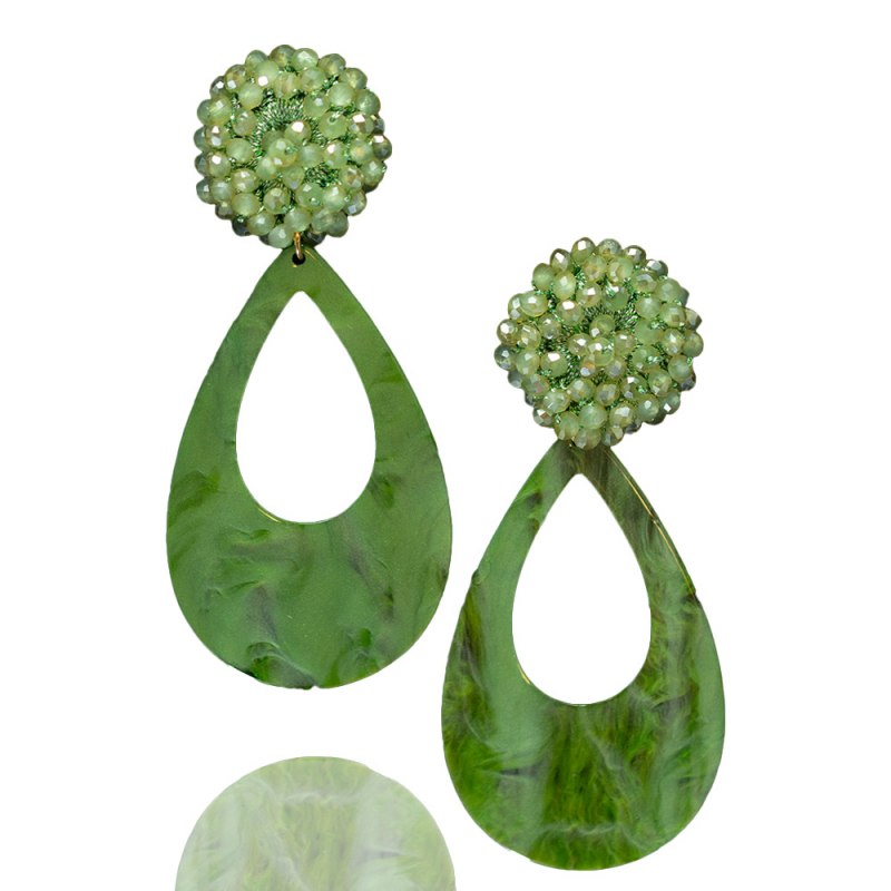 Formkontrast in Grün - Ohrringe