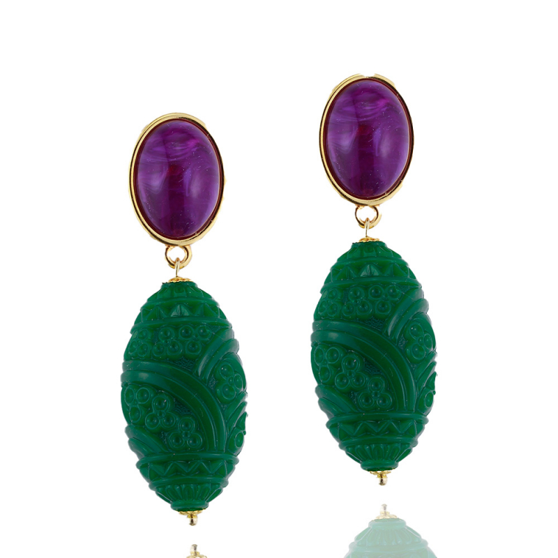 Faszinierende Harmonie: Ohrringe mit Amethyst und grünem Acryl