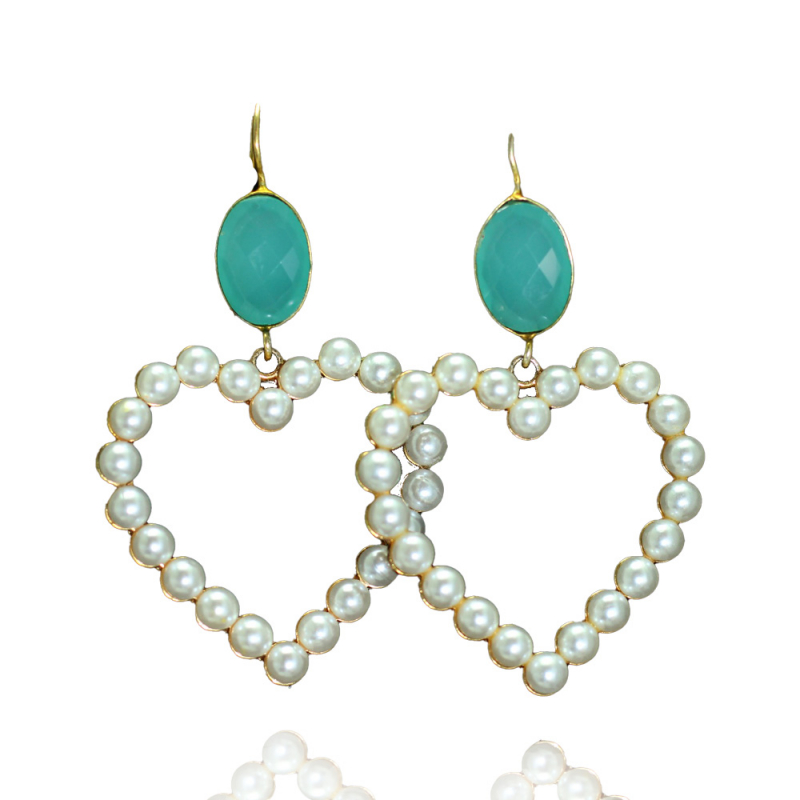 Herzensschmuck – Vergoldete Ohrringe mit Aqua Chalcedon und Perlen