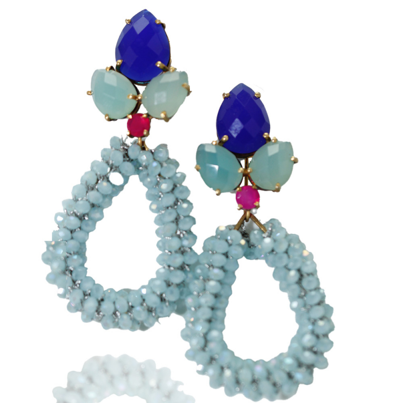 Romantische Eleganz: Vergoldete Ohrringe mit Chalcedon und Achat