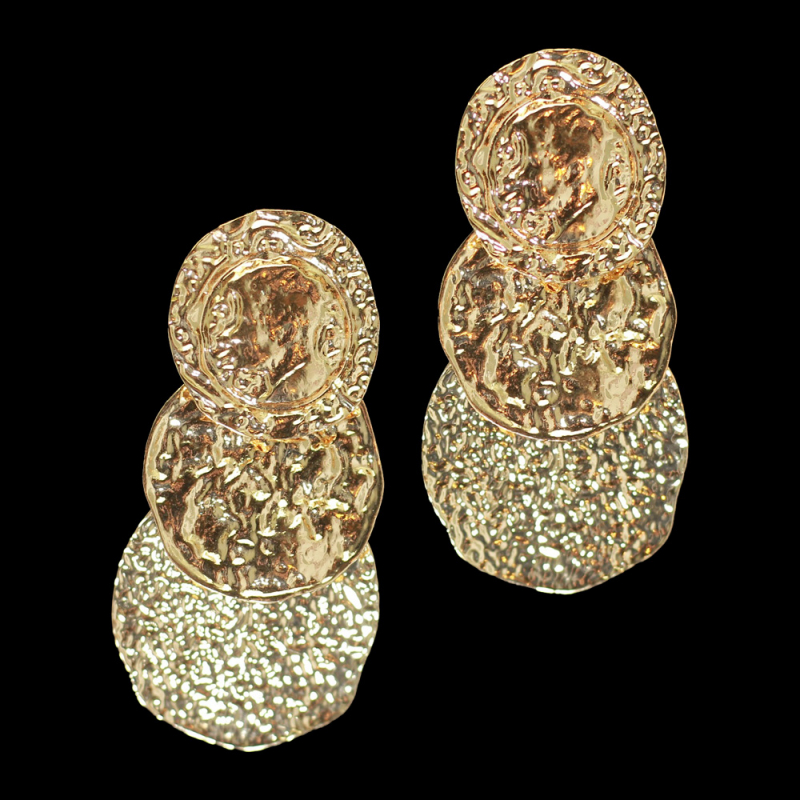 Elegante Ohrringe aus Messing – Ein zeitloses Statement für die moderne Göttin